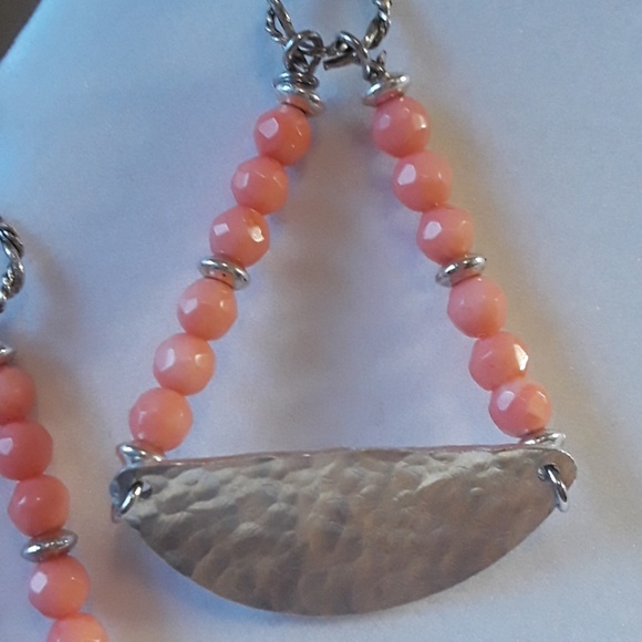 NWT new Hammered half circles and coral Earrings - Picture 2 of 2